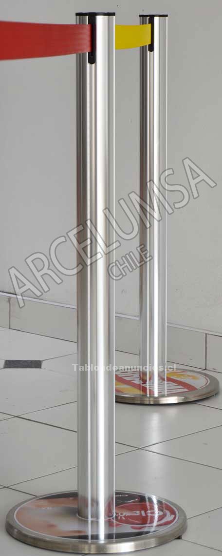 Foto Pedestal / ordenador / separador / postes / organizador de colas y filas con cinta-huincha retractil